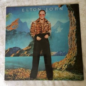 Elton John Caribou Vinyl DJLPH 439 1974 Purple Vinyl